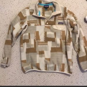 Patagonia pullover!